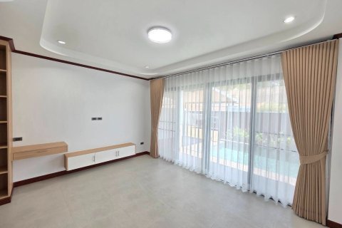 House in Phuket, Thailand 2 bedrooms № 161928 - photo 18