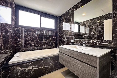 Maison à Bang Phli Yai, Thaïlande 5 chambres № 161933 - photo 9