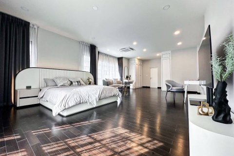 Maison à Bang Phli Yai, Thaïlande 5 chambres № 161933 - photo 19