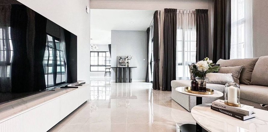 Maison à Bang Phli Yai, Thaïlande 5 chambres № 161933