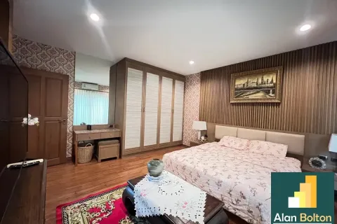 Casa de 3 dormitorios en Pattaya, Tailandia № 210833 - foto 9