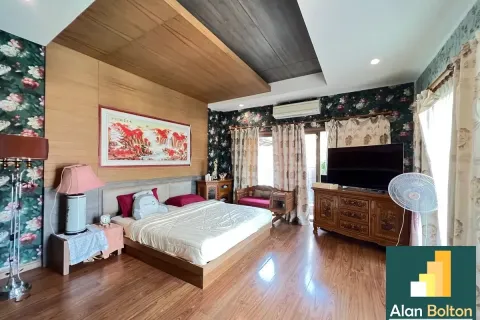 Casa de 3 dormitorios en Pattaya, Tailandia № 210833 - foto 5