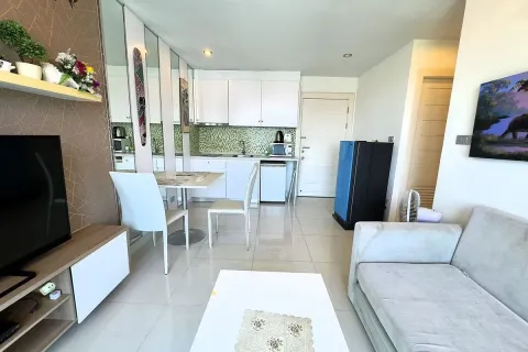Casa de 3 dormitorios en Jomtien Beach, Pattaya, Tailandia № 210835 - foto 23