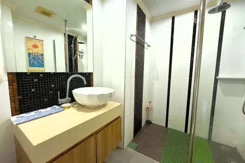 Casa de 3 dormitorios en Jomtien Beach, Pattaya, Tailandia № 210835 - foto 18