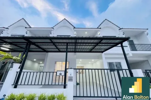 Townhouse à Pattaya, Thaïlande 2 chambres № 210834