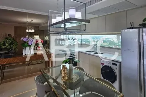 Condominio de 2 dormitorios en Jomtien Beach, Pattaya, Tailandia № 210839 - foto 2