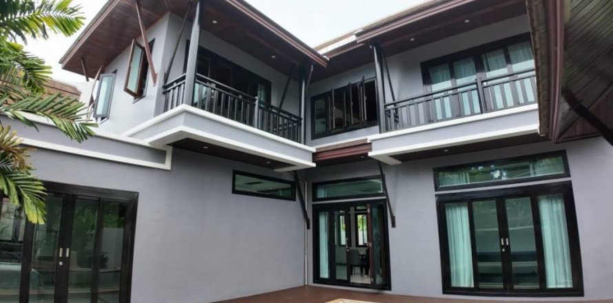 Вилла в Чалонге, Таиланд с 4 спальнями  № 115471