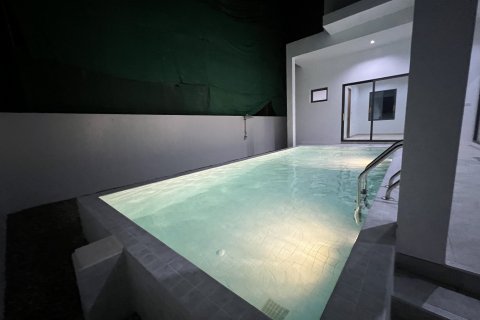 Вилла в Чиангмае, Таиланд с 4 спальнями  № 138919 - фото 14