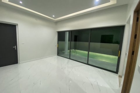 Вилла в Чиангмае, Таиланд с 4 спальнями  № 138919 - фото 5