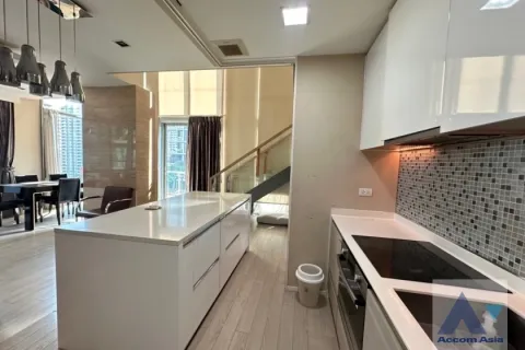 Duplex in Watthana, Bangkok, Thailand 2 Schlafzimmer № 215747 - Foto 4