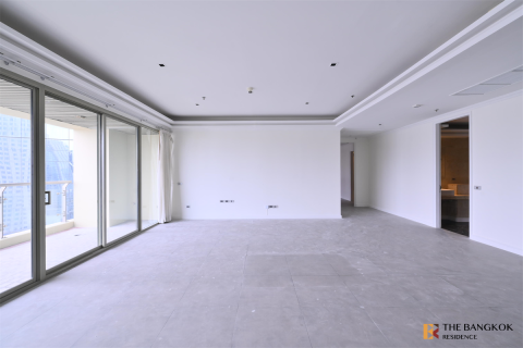 Condo in Bangkok, Thailand, 2 bedrooms № 189763 - photo 7
