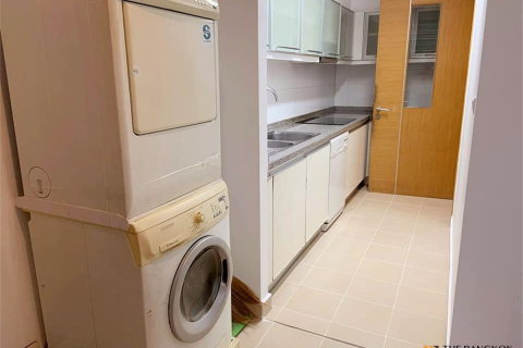 Condo in Bangkok, Thailand, 3 bedrooms  № 189766 - photo 6