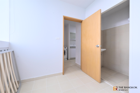 Condo in Bangkok, Thailand, 3 bedrooms  № 189766 - photo 7