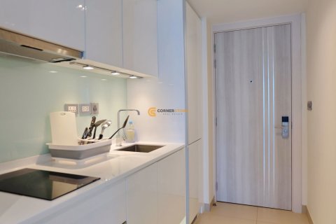 Condominio de 1 dormitorio en Jomtien Beach, Pattaya, Tailandia № 194703 - foto 4