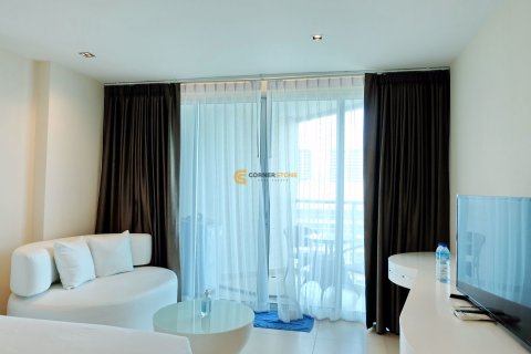 Condominio de 1 dormitorio en Jomtien Beach, Pattaya, Tailandia № 194703 - foto 2