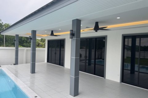 Вилла в Сам Рой Йоте, Таиланд с 4 спальнями  № 146801 - фото 1