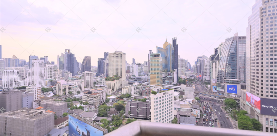 Condo in Bangkok, Thailand, 3 bedrooms № 201975