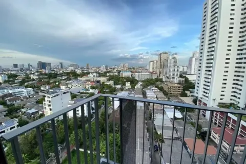 Studio in the Condo in Watthana, Bangkok, Thailand  № 137482 - photo 5