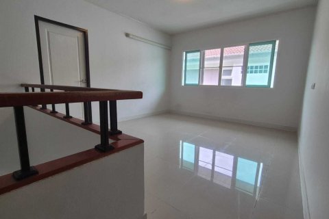 House in Phuket, Thailand 4 bedrooms № 137478 - photo 19