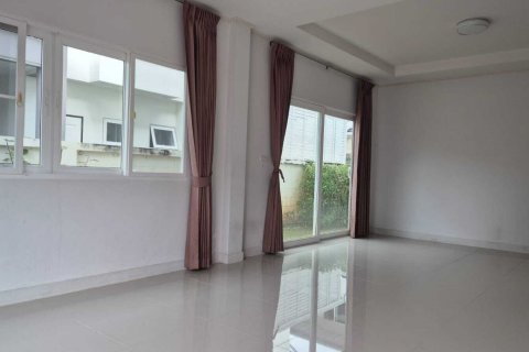 House in Phuket, Thailand 4 bedrooms № 137478 - photo 12
