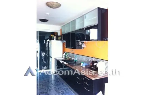 Haus in Bang Rak, Bangkok, Thailand 4 Schlafzimmer № 214924 - Foto 2