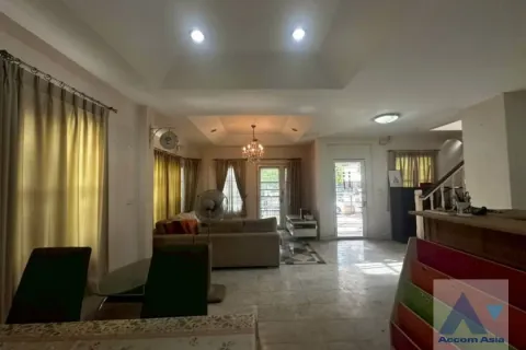 Haus in Suan Luang, Bangkok, Thailand 3 Schlafzimmer № 214920 - Foto 4