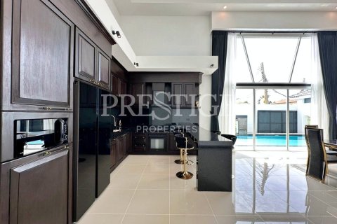 Haus in Pattaya, Thailand 6 Schlafzimmer № 220707 - Foto 10