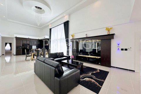 Haus in Pattaya, Thailand 6 Schlafzimmer № 220706 - Foto 4
