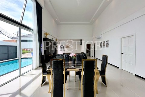 Haus in Pattaya, Thailand 6 Schlafzimmer № 220706 - Foto 6