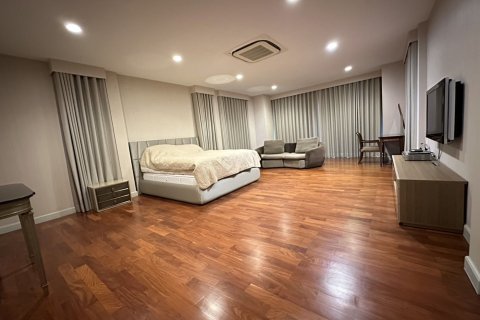 Дом в Кханнаяу, Бангкок, Таиланд с 5 спальнями № 151600 - фото 20