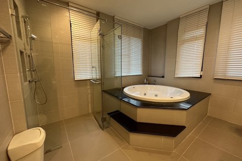 Дом в Кханнаяу, Бангкок, Таиланд с 5 спальнями № 151600 - фото 5