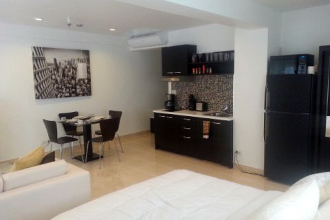 Studio dans le Condo sur Jomtien Beach, Pattaya, Thaïlande № 204081 - photo 5