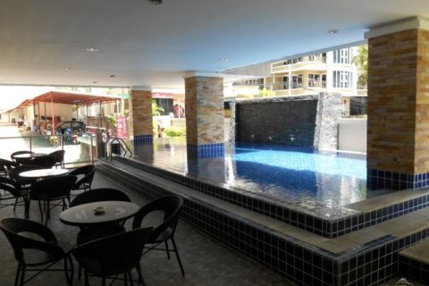 Condo in Pattaya, Thailand, 1 bedroom  № 204076 - photo 1