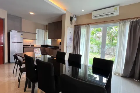 Casa de 3 dormitorios en Jomtien Beach, Pattaya, Tailandia № 211522 - foto 16