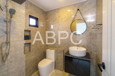 Casa de 5 dormitorios en Pattaya, Tailandia № 211519 - foto 13