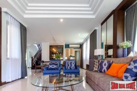 House in Chiang Mai, Thailand 4 bedrooms № 192954 - photo 4