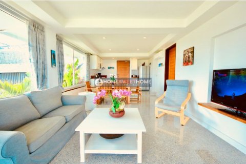 Condo in Ko Samui, Thailand, 1 bedroom № 180243 - photo 6