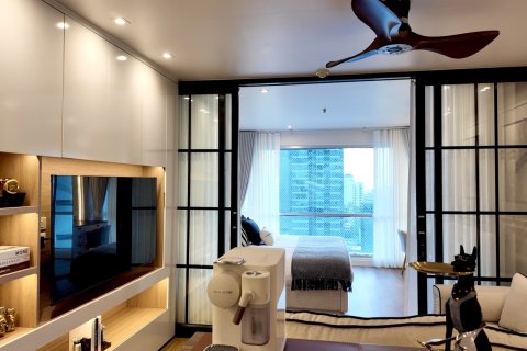 Condo in Bangkok, Thailand, 1 bedroom  № 156321