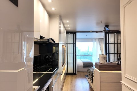 Condo in Bangkok, Thailand, 1 bedroom  № 156321 - photo 8