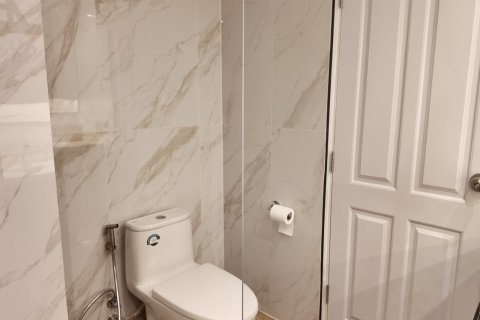 Condo in Bangkok, Thailand, 1 bedroom  № 156321 - photo 12