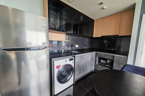 Condo in Chatuchak, Bangkok, Thailand, 2 bedrooms  № 170660 - photo 4