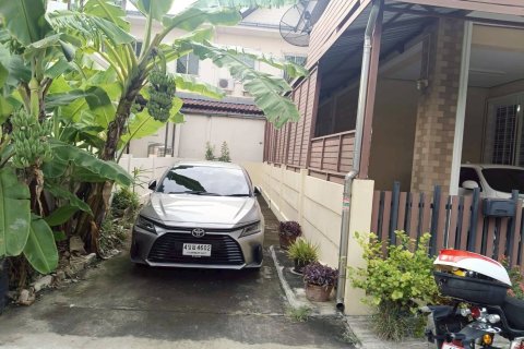 Maison à Phra Khanong, Bangkok, Thaïlande 4 chambres № 170659 - photo 5