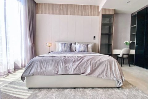 Condo à Watthana, Bangkok, Thaïlande, 3 chambres  № 170656 - photo 12