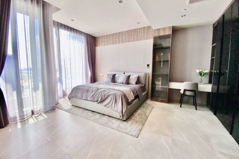 Condo à Watthana, Bangkok, Thaïlande, 3 chambres  № 170656 - photo 13