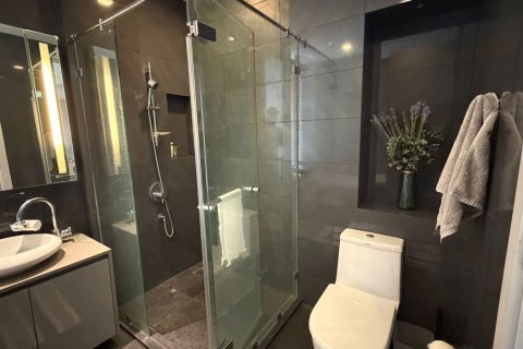 Condo à Bang Rak, Bangkok, Thaïlande, 2 chambres  № 170662 - photo 5