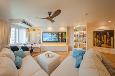 Condo in Yan Nawa, Bangkok, Thailand, 2 bedrooms  № 157036 - photo 17
