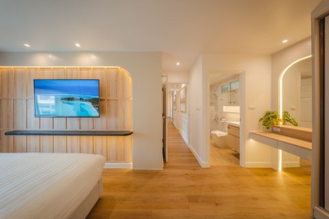 Condo in Yan Nawa, Bangkok, Thailand, 2 bedrooms  № 157036 - photo 5