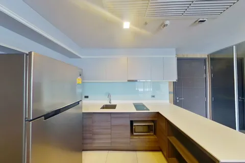 Кондоминиум с 2 спальнями в Ваттхане, Бангкок, Таиланд № 157035 - фото 4