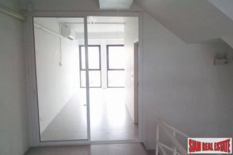 House in Pattaya, Thailand 4 bedrooms № 192778 - photo 3