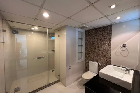 House in Pattaya, Thailand 3 bedrooms № 157595 - photo 3